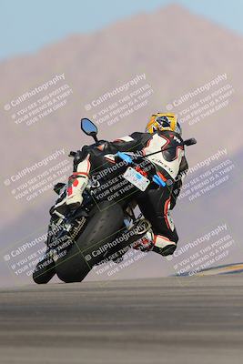 media/Nov-12-2023-SoCal Trackdays (Sun) [[5d1fba4e7d]]/Turn 9 Backside (1015am)/